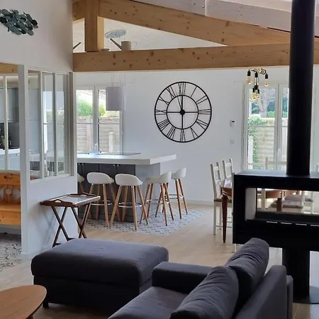 Maison Climatisée, 500 M De La Plage, Grand Jardin