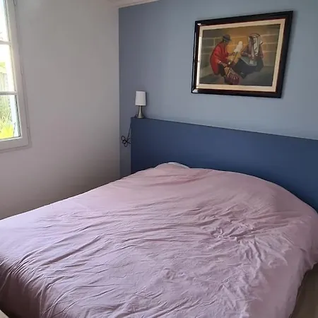 Jolie Maison, 500 M De La Plage, Grand Jardin Hébergement de vacances Les Portes-en-Re