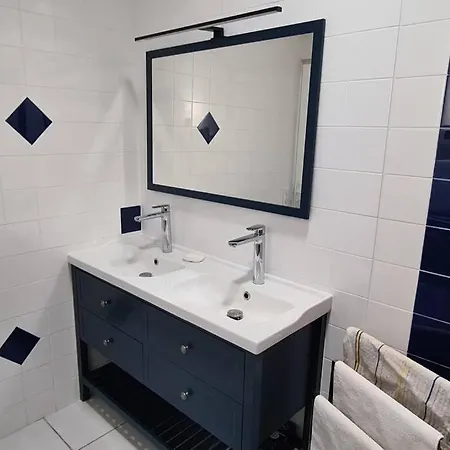 Jolie Maison, 500 M De La Plage, Grand Jardin Hébergement de vacances *