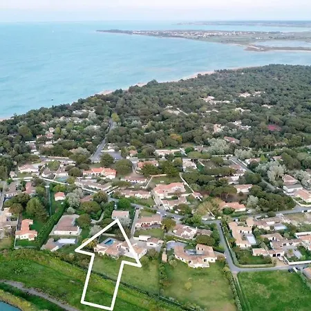 Holiday home Jolie Maison, 500 M De La Plage, Grand Jardin *