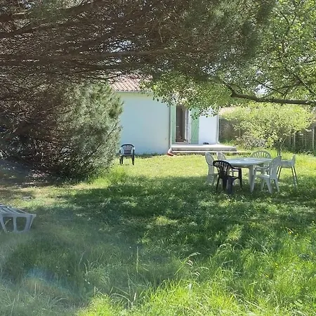 Jolie Maison, 500 M De La Plage, Grand Jardin