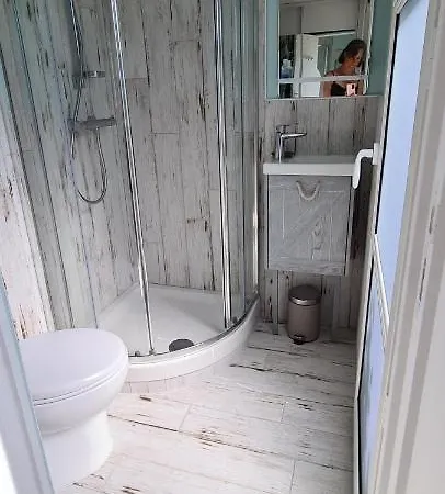 Hébergement de vacances Jolie Maison, 500 M De La Plage, Grand Jardin Les Portes-en-Re